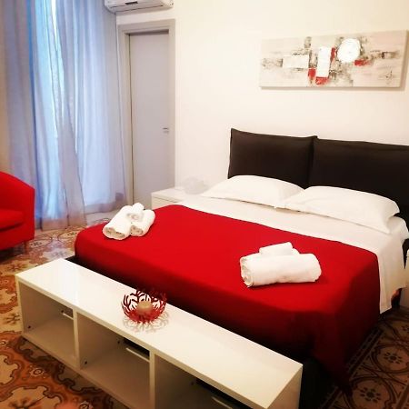Bed and Breakfast La Dimora del Massimo Palermo Esterno foto